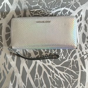 Michael Kors wristlet wallet